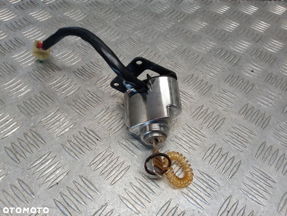 Stacyjka korek wlewu zamki HONDA VTX 1800 C/R/S 02-03r   PN. 35010-MCH-010 - 4