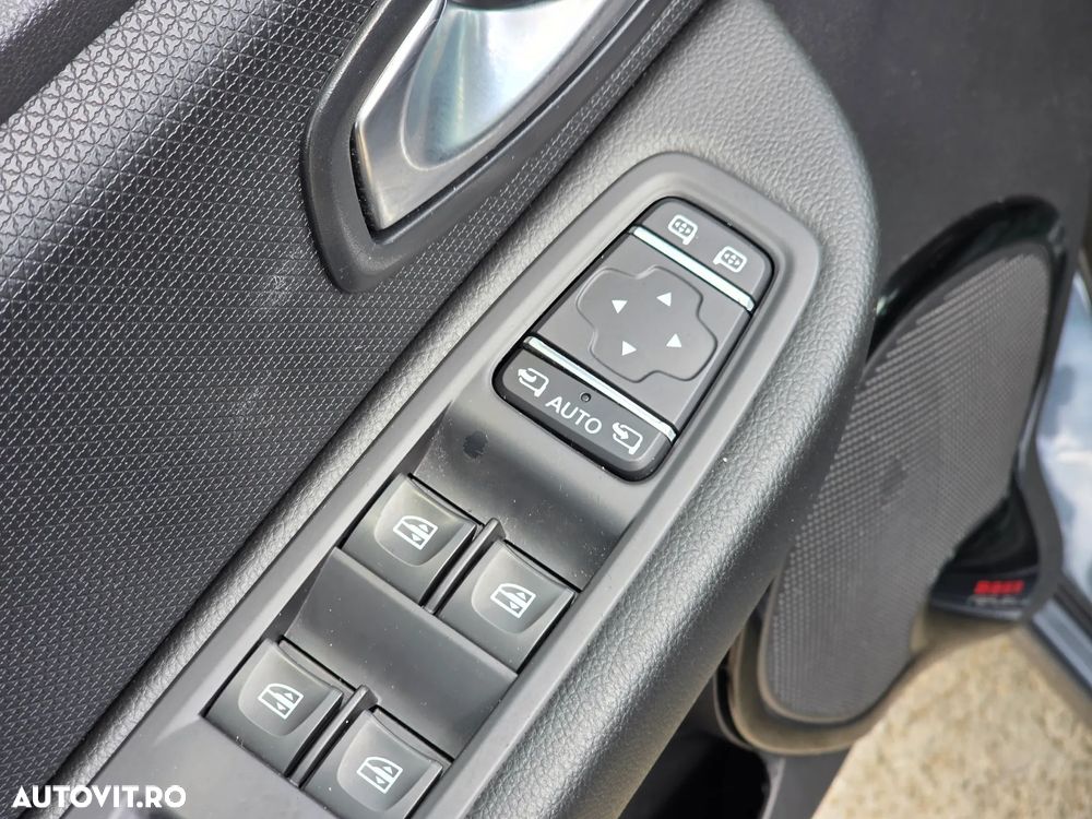 Renault Clio ENERGY TCe 90 Start & Stop Intens - 27