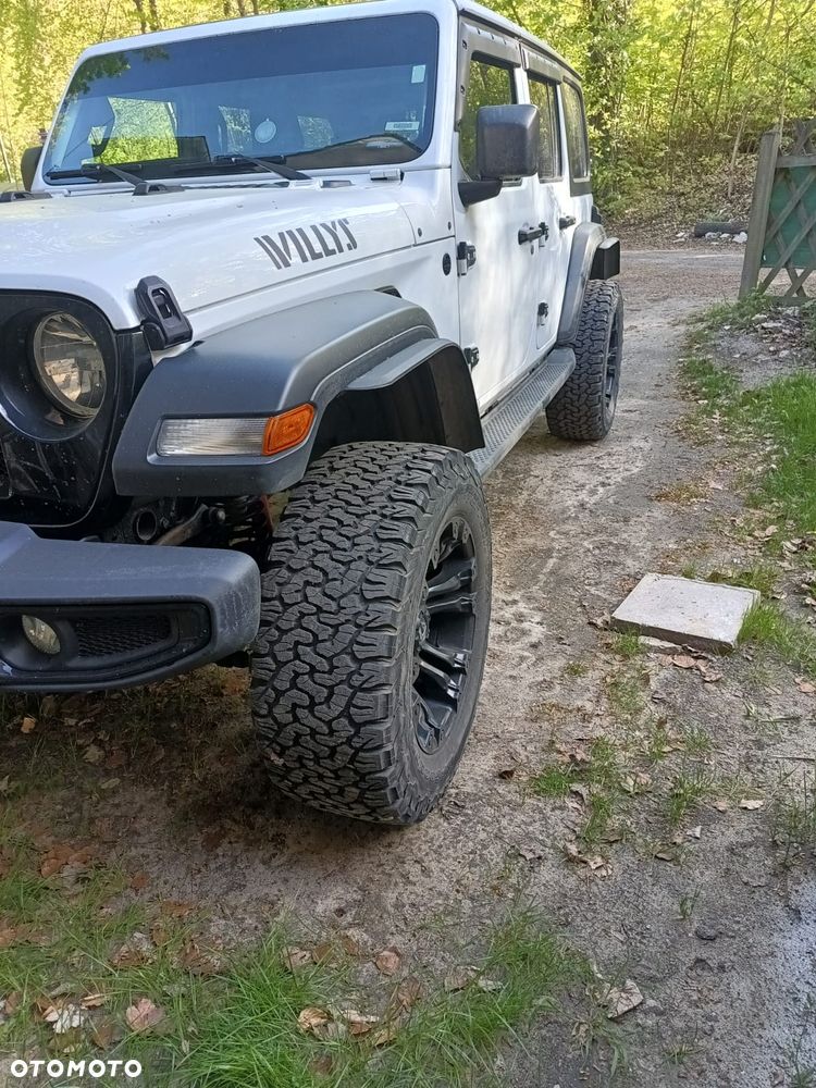 Jeep Wrangler - 5