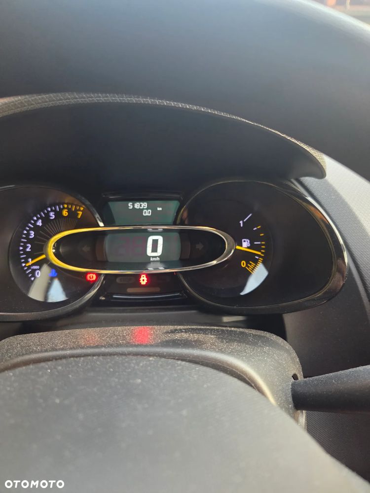 Renault Clio - 32