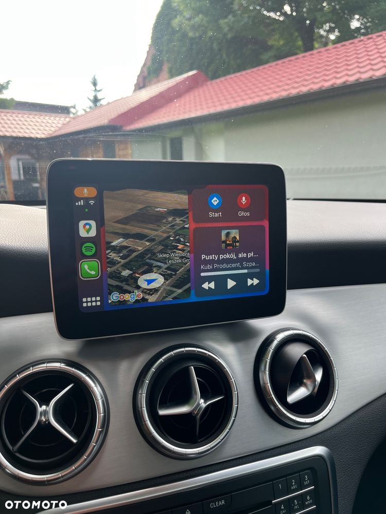 Mercedes-Benz CLA 180 AMG Line - 9