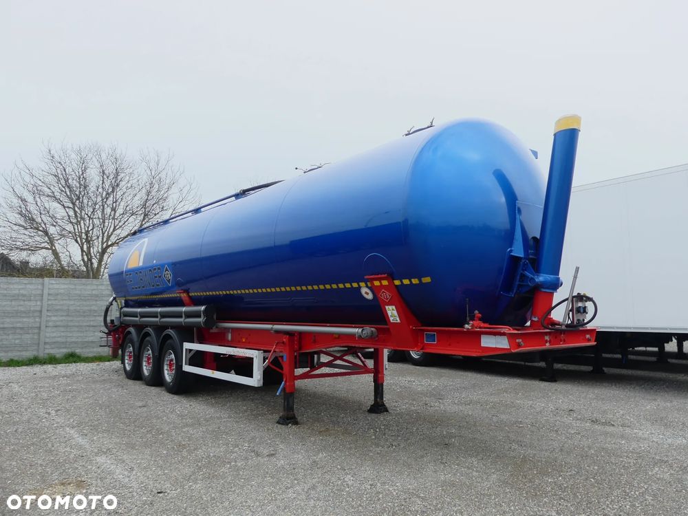 Feldbinder SILOS 60000 / KIPROWANA / OŚ PODNOSZONA / - 11