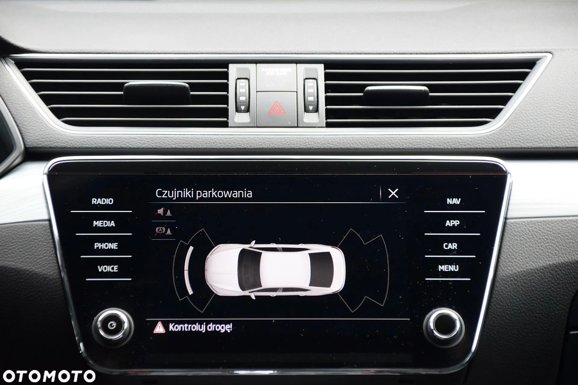 Skoda Superb 2.0 TDI SCR Ambition DSG - 19