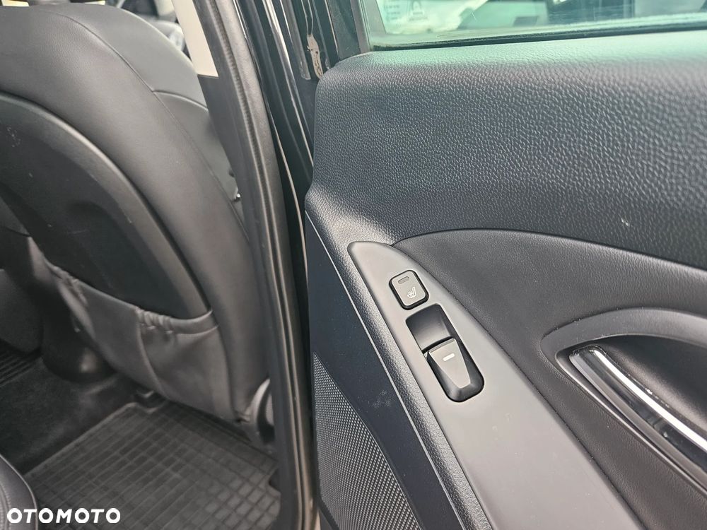 Hyundai ix35 - 12