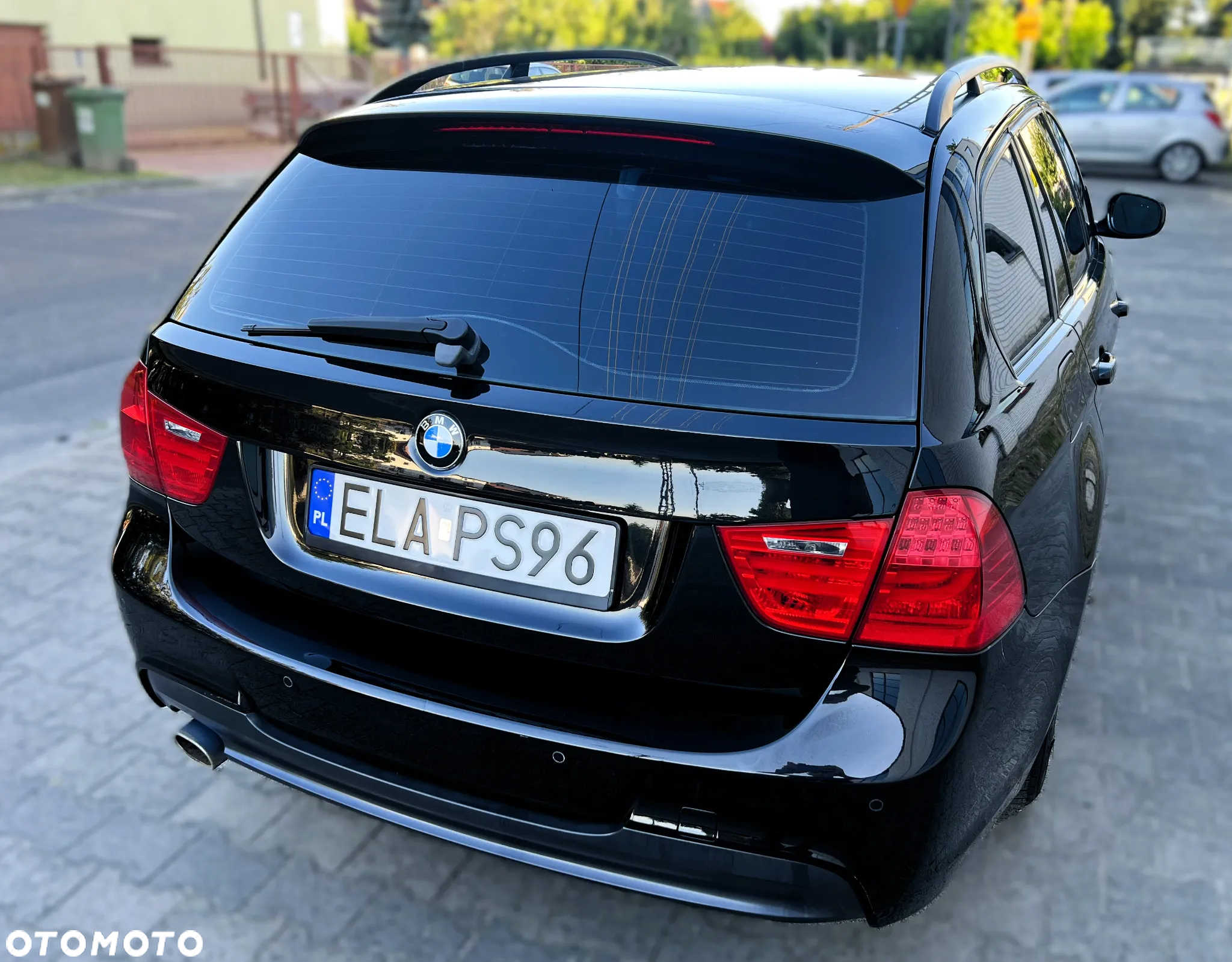 BMW Seria 3 318d DPF Touring Edition Sport - 15