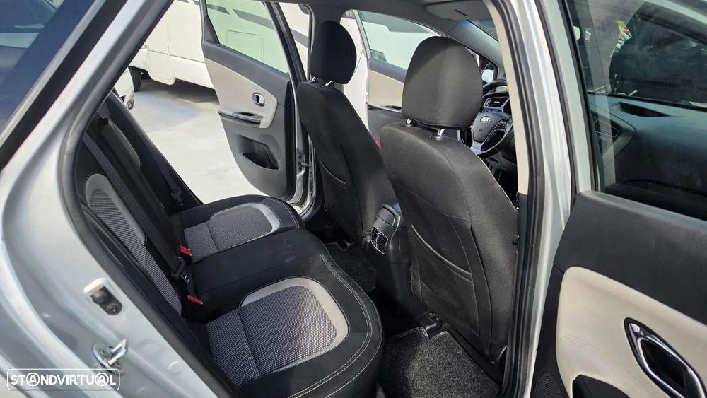 Kia Ceed SW 1.6 CRDi Prime - 14