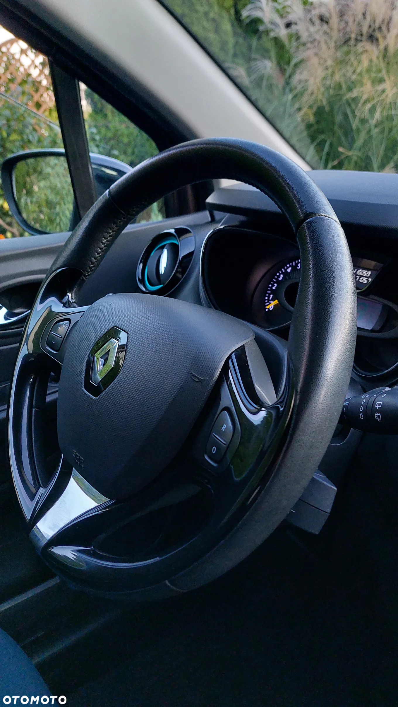 Renault Captur 1.2 Energy TCe Intens EDC EU6 - 26