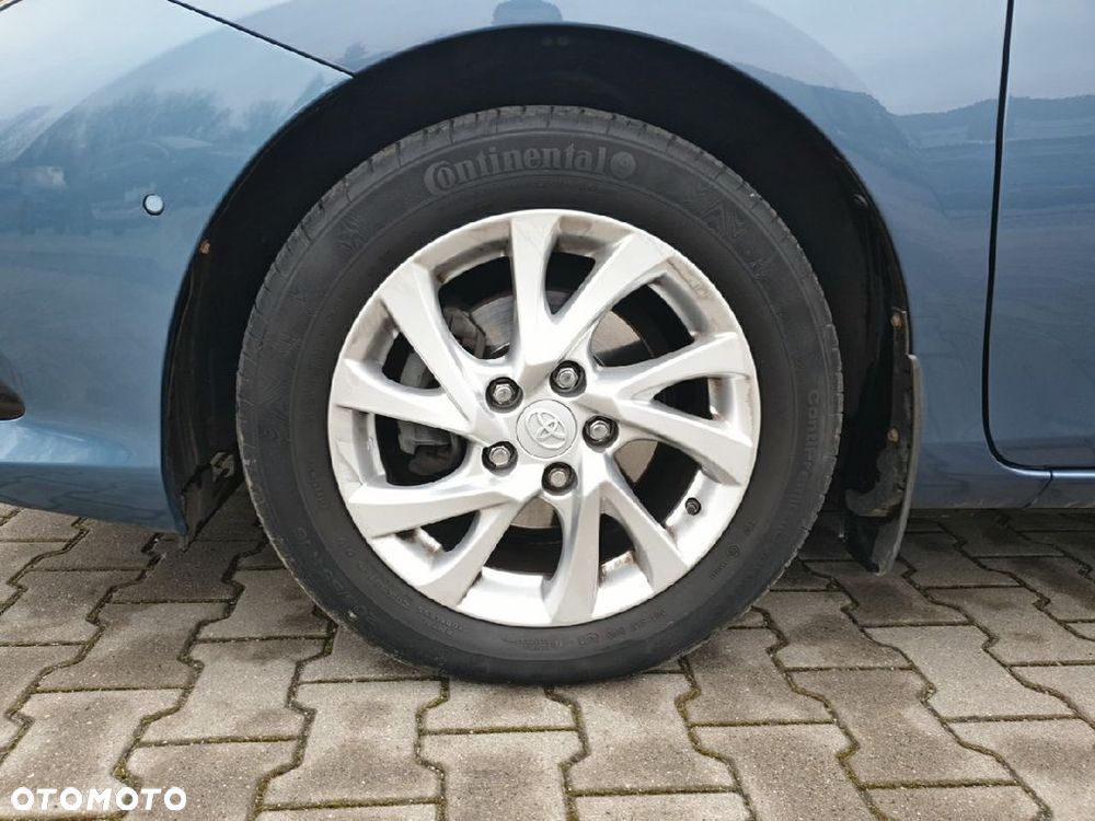 Toyota Auris 1.6 Premium - 12