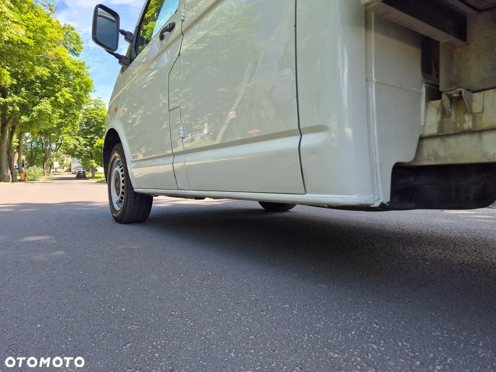 Volkswagen Transporter T5 - 5