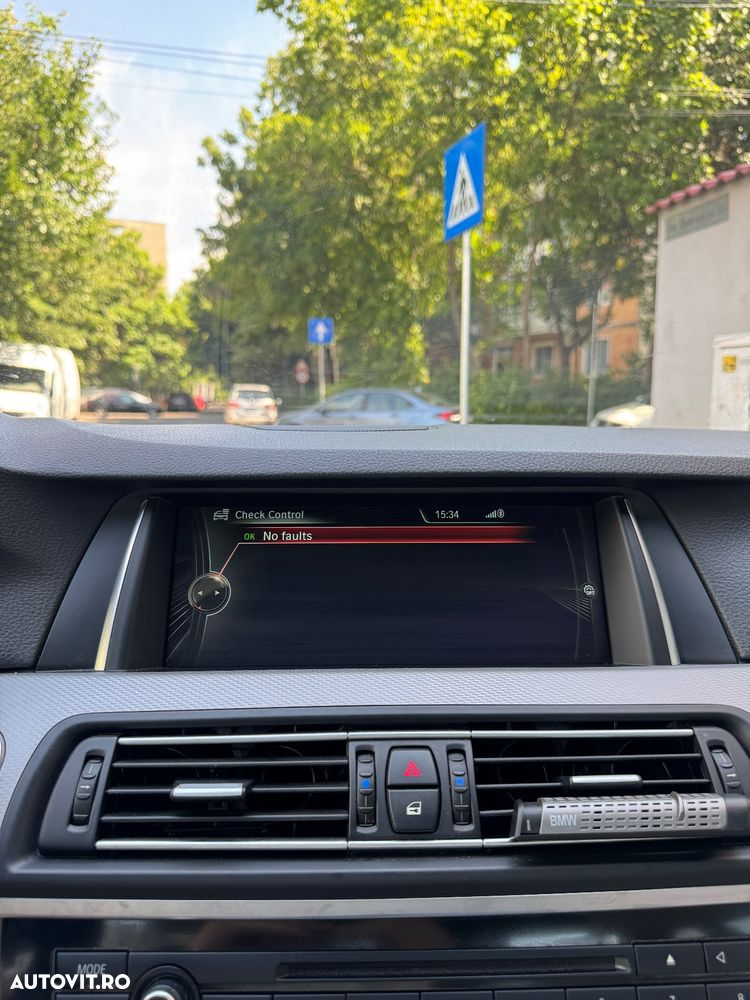 BMW Seria 5 535d xDrive AT - 12
