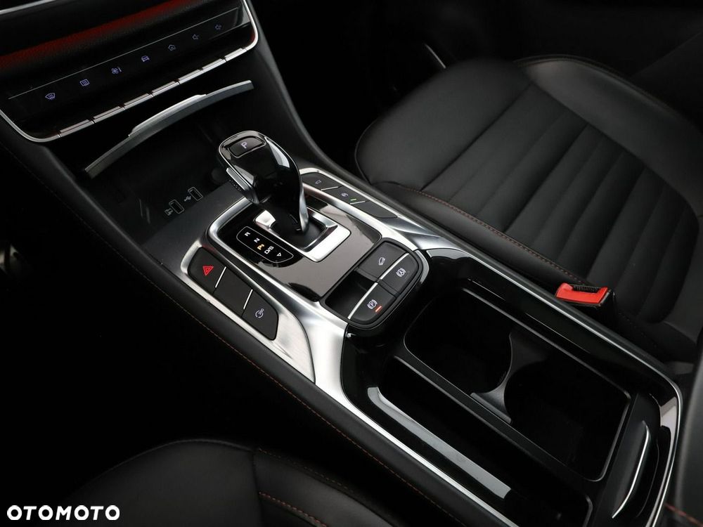 MG HS 1.5T-GDI Luxury - 30