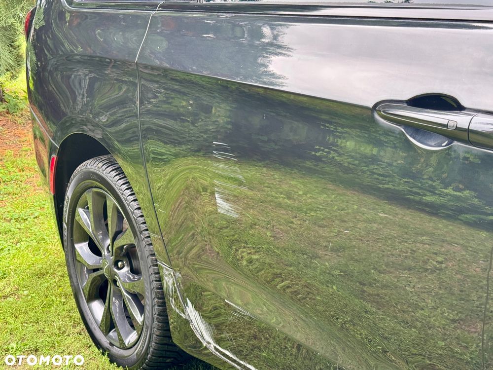 Chrysler Pacifica - 14