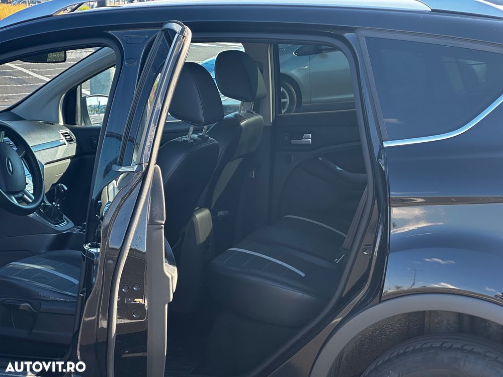Ford Kuga 2.0 TDCi 2x4 Titanium - 9