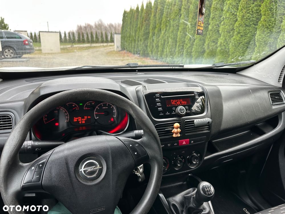 Opel Combo - 12