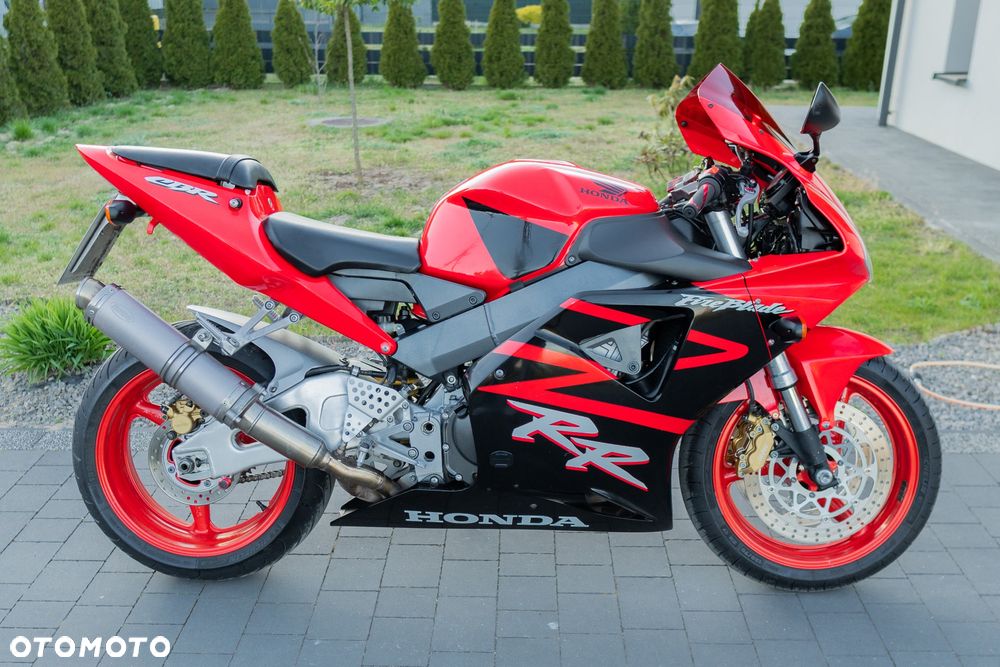 Honda CBR - 3