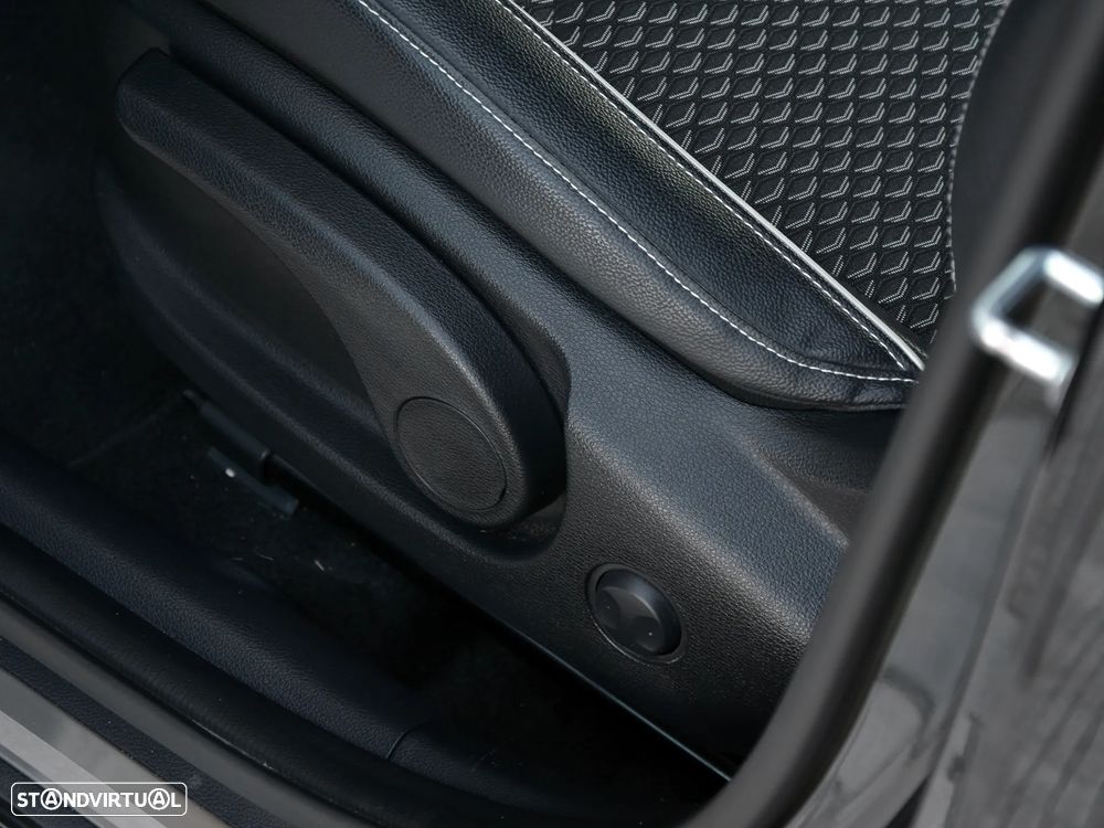 Kia XCeed 1.6 GDi PHEV Drive - 19
