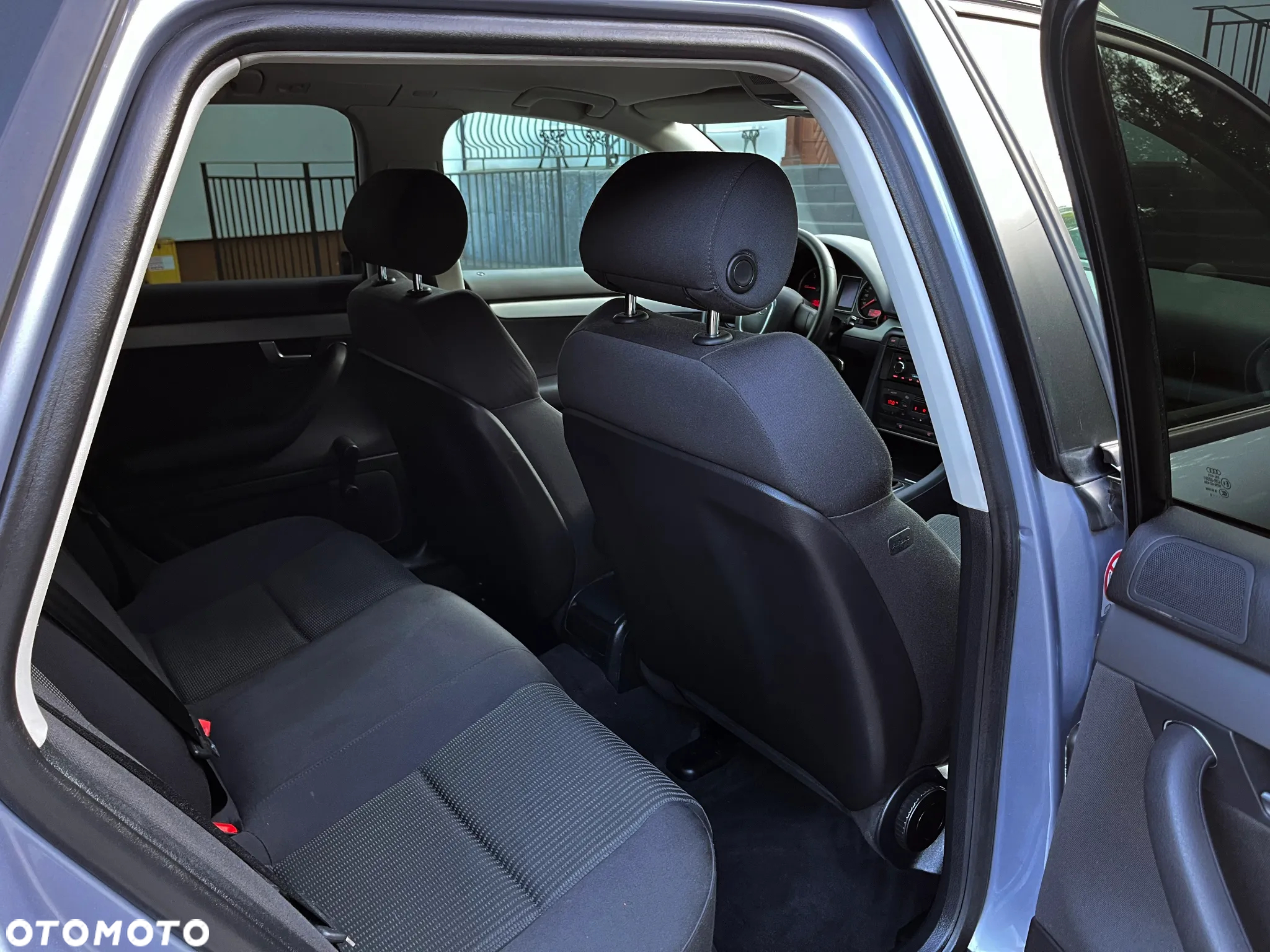 Audi A4 Avant 2.0 TDI - 10