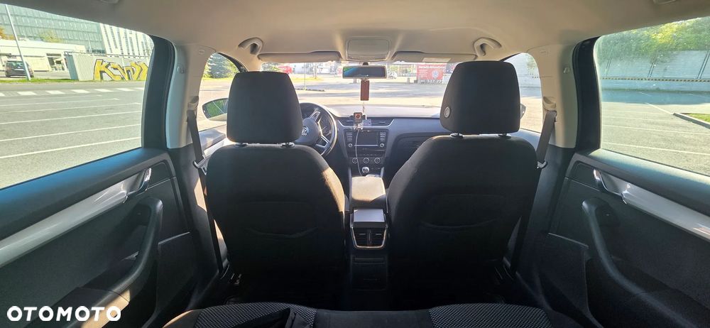 Skoda Octavia 1.6 TDI (Green tec) 4x4 Joy - 13