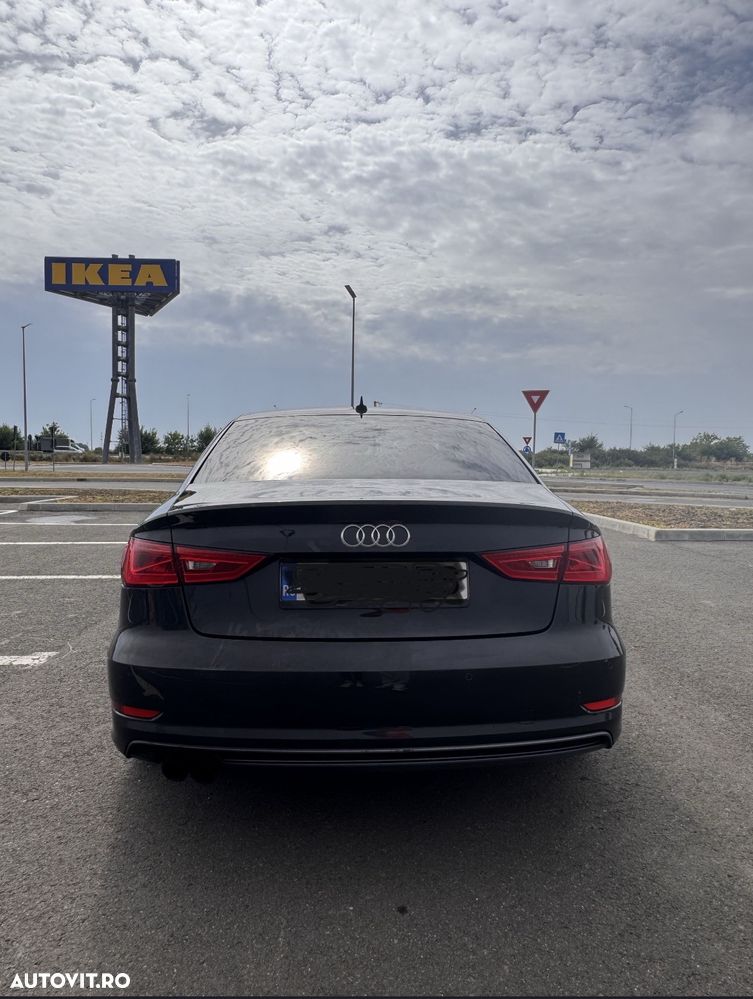 Audi A3 2.0 TDI Sportback S tronic S line Sportpaket - 3