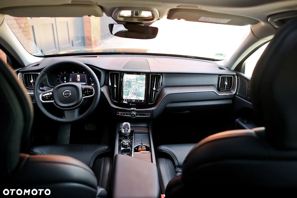 Volvo XC 60 B4 D AWD R-Design - 20