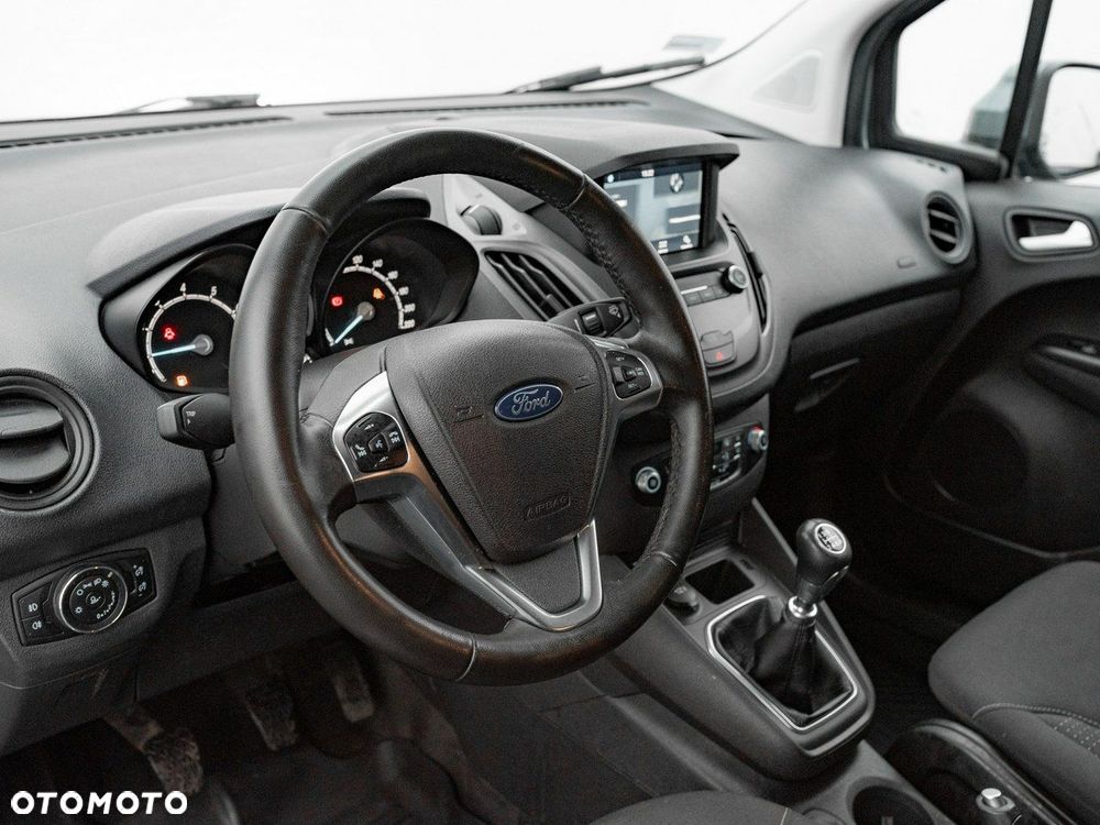 Ford Transit Courier - 7