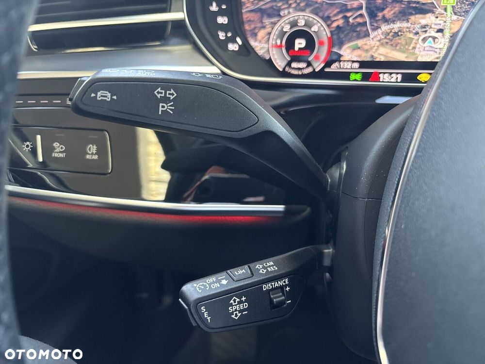 Audi A8 - 12