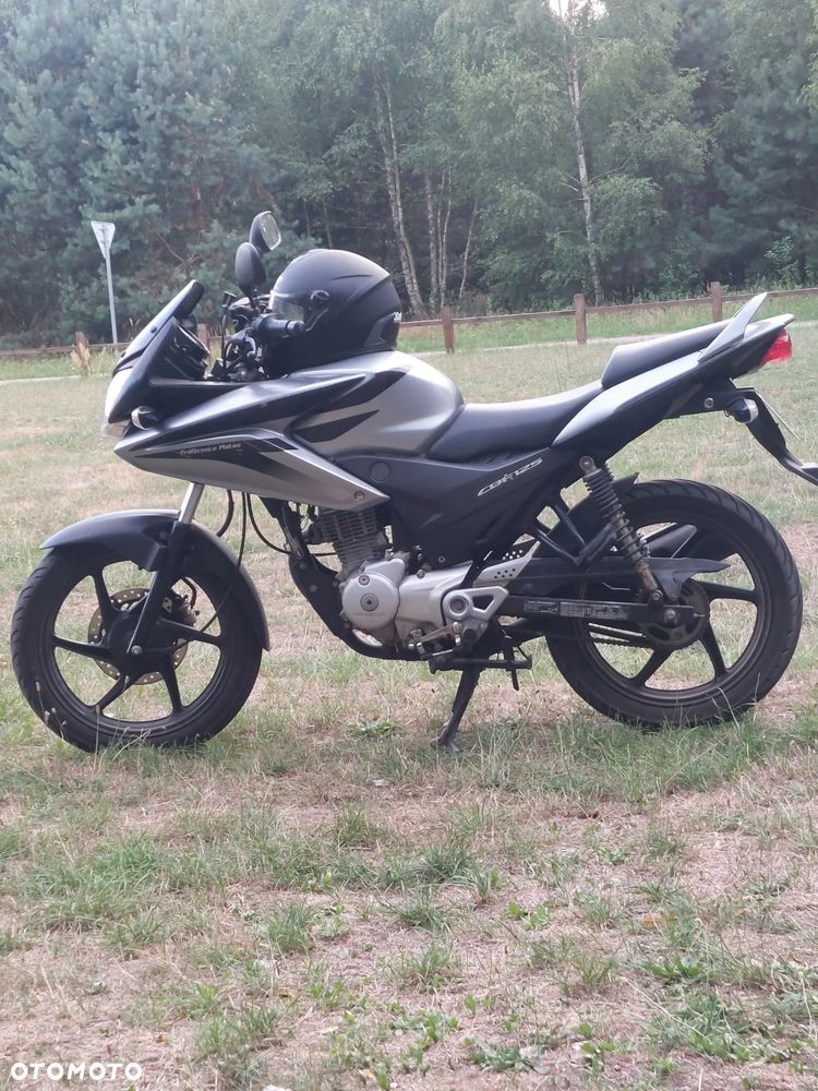 Honda CBF - 1