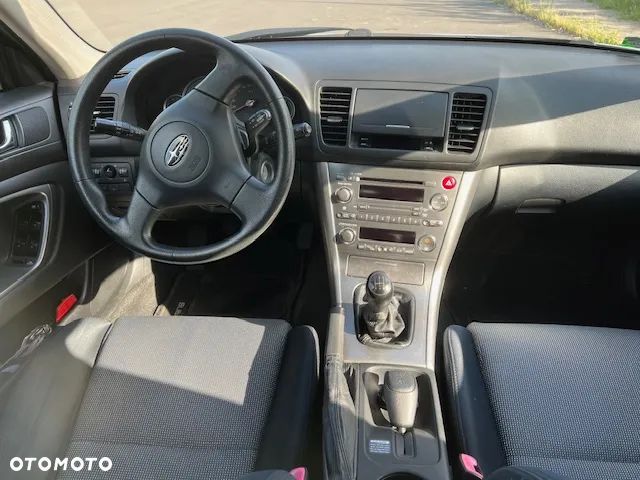 Subaru Legacy Kombi 2.0 4WD - 13