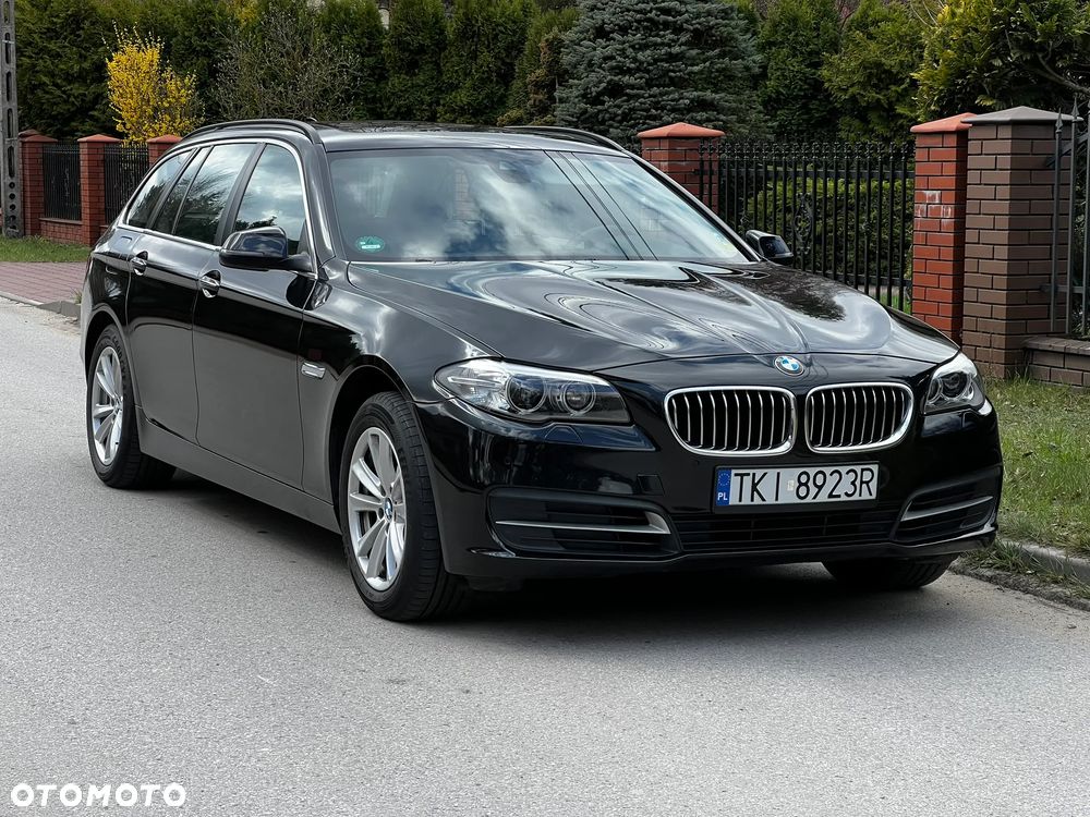 BMW Seria 5 525d xDrive Sport-Aut - 10
