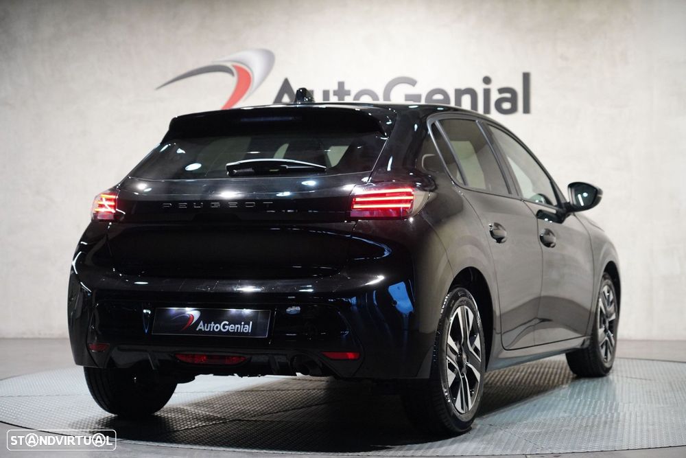 Peugeot 208 - 3