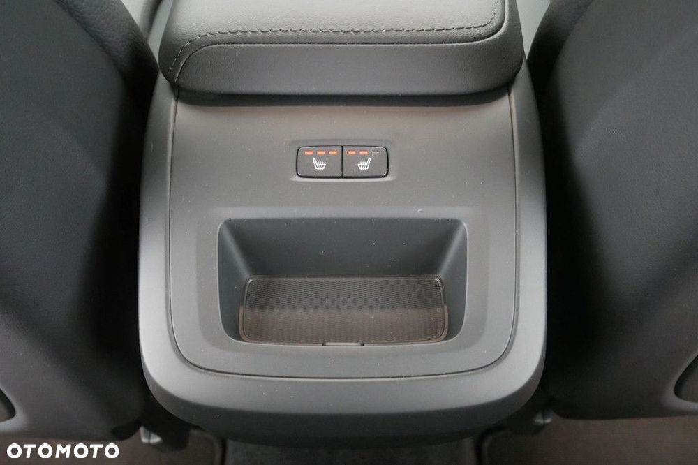 Volvo XC 60 B5 B AWD Plus Bright - 26