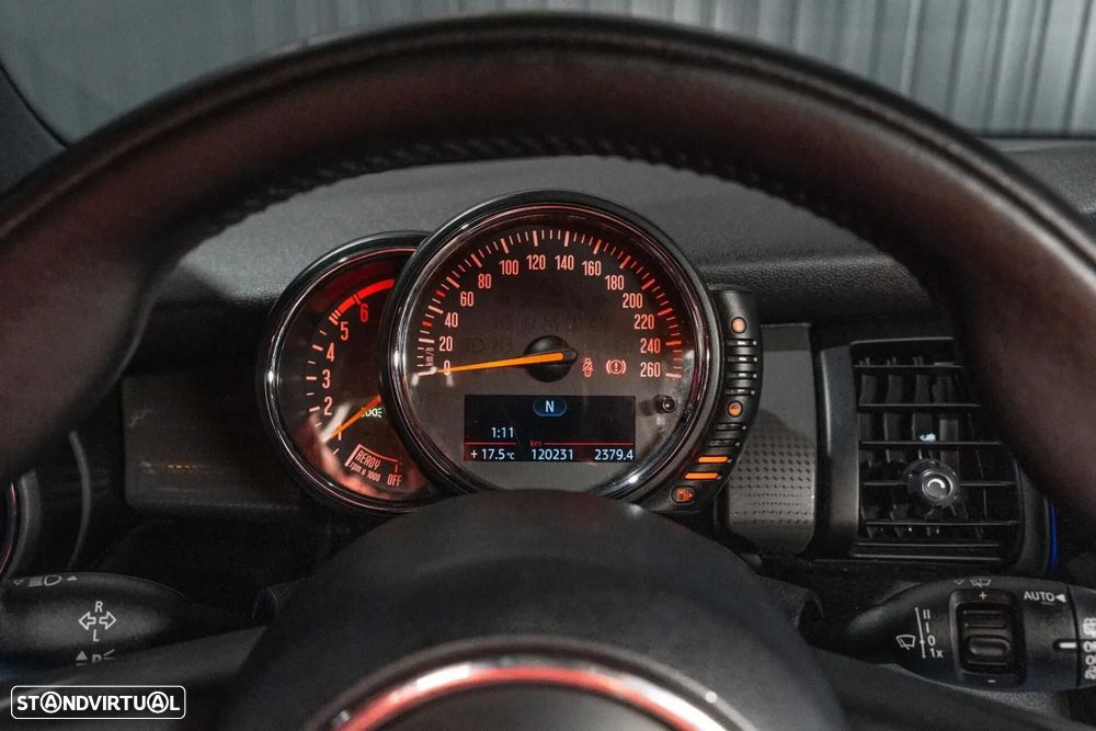 MINI 5 Portas Cooper D - 11