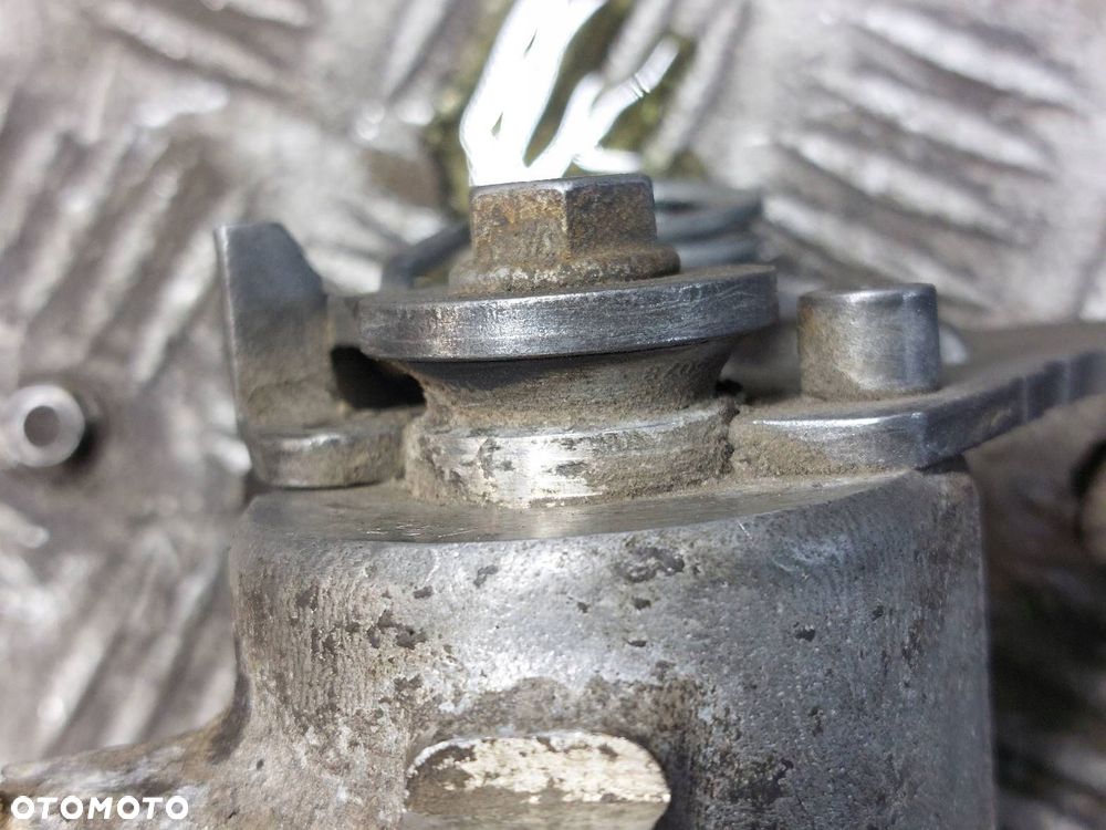 ZACISK HAMULCOWY PRAWY TYŁ AUDI A4 B6 - 5