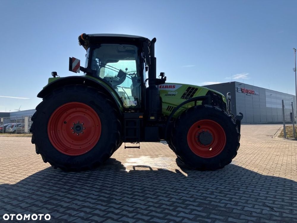 Claas ARION 660 CMATIC - 4