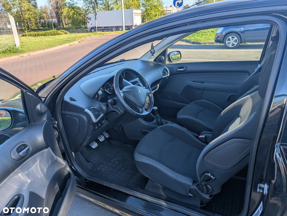 Peugeot 206 - 9