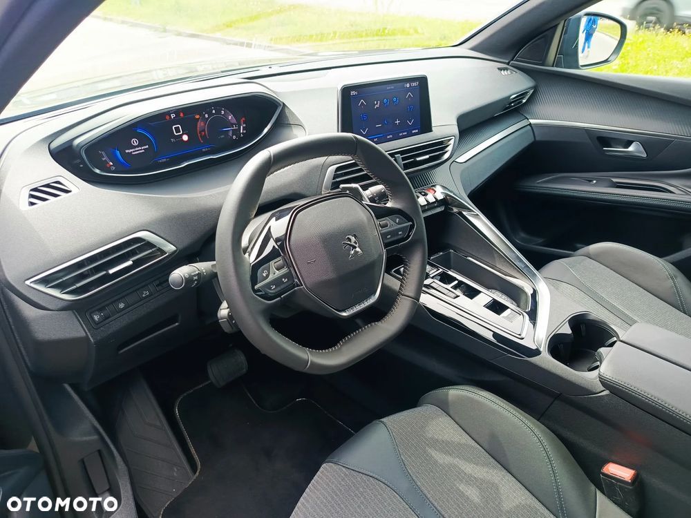 Peugeot 3008 1.2 PureTech Allure Pack S&S EAT8 - 11
