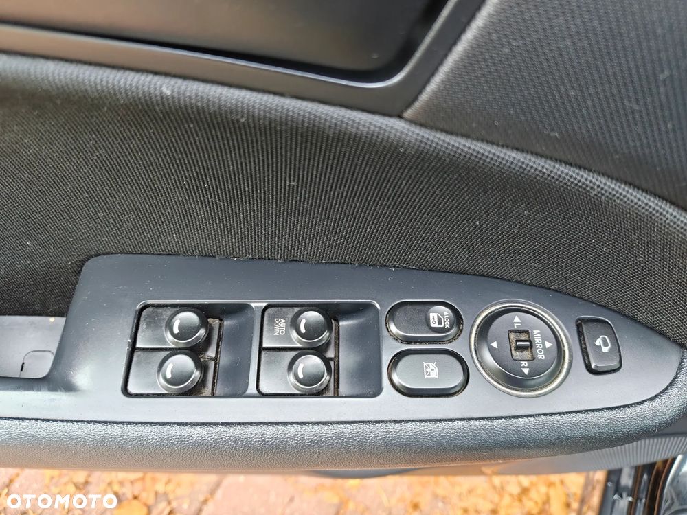 Hyundai i30 i30cw 1.4 UEFA EURO 2012 Edition - 17