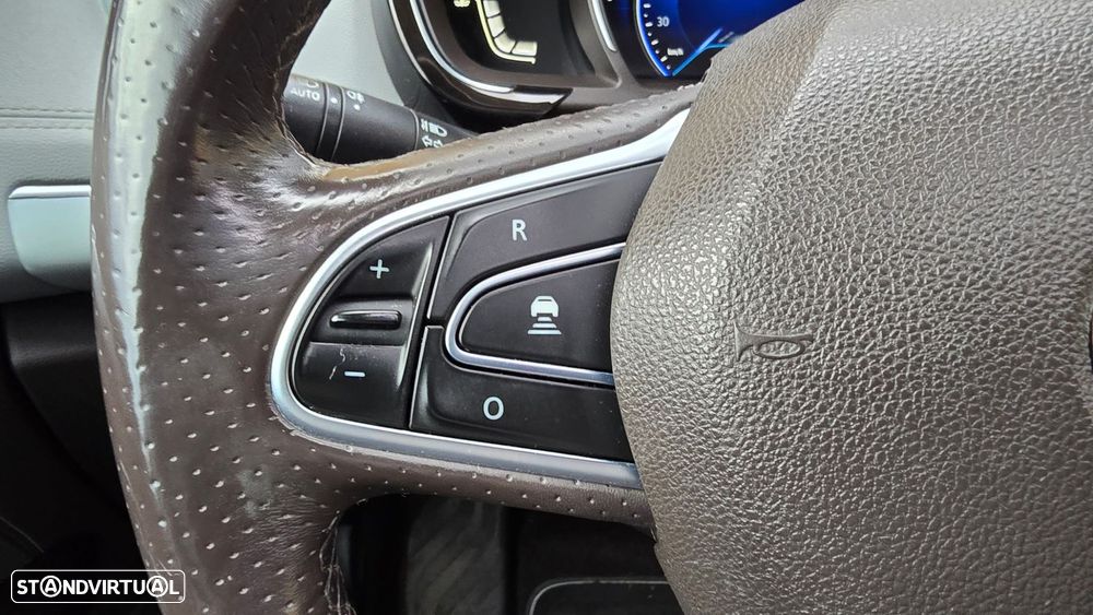 Renault Espace 1.6 dCi Initiale Paris EDC - 16