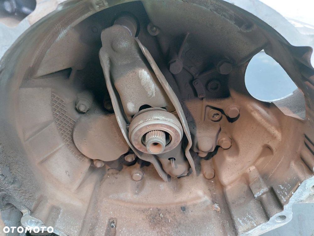 Skrzynia biegów Manualna Skoda Fabia  II 1.6TDI 75KM 2007-2014 KOD:KFK - 9