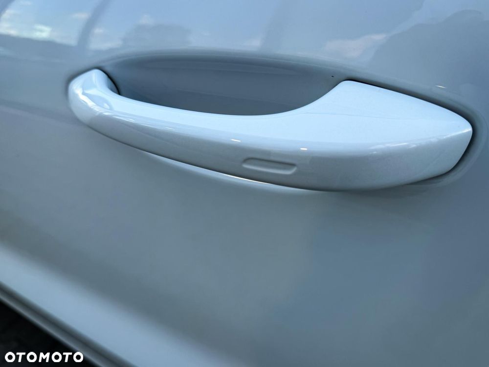 Porsche Cayenne Platinum Edition - 18