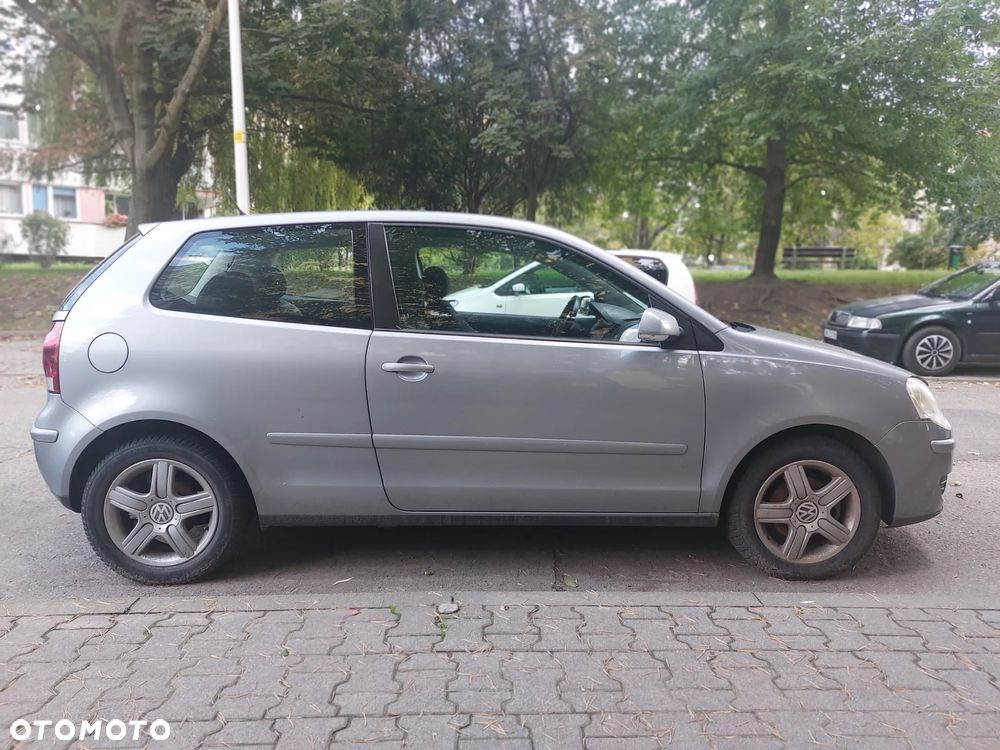 Volkswagen Polo - 1