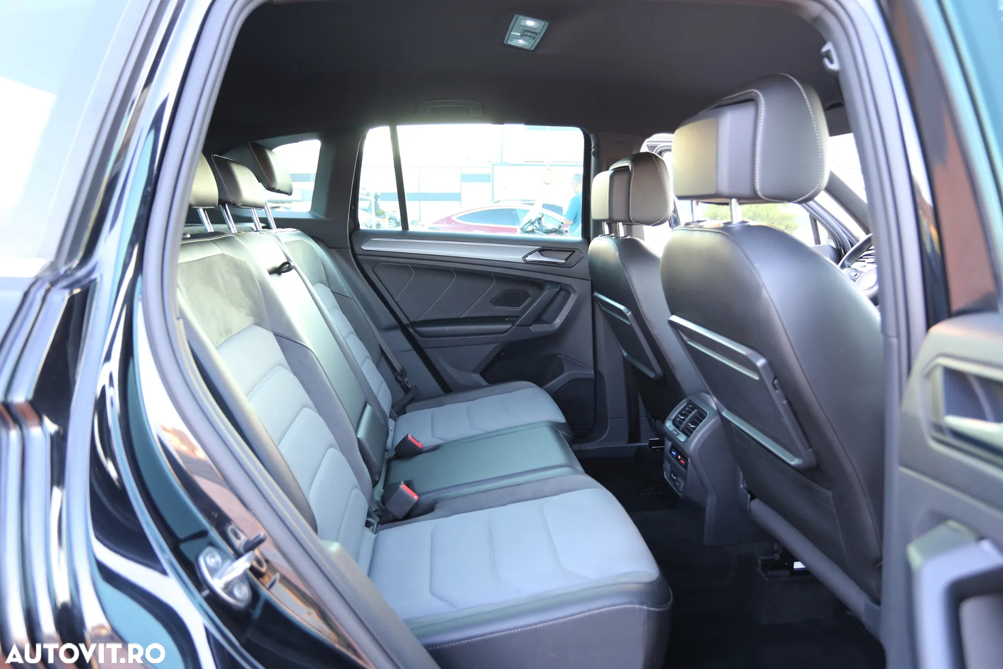 Volkswagen Tiguan 2.0 TDI 4Mot DSG Highline - 13