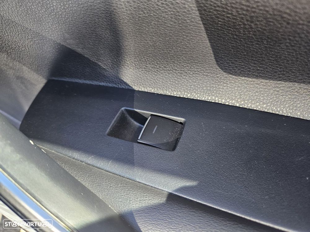 Toyota Corolla 1.8 Hybrid Exclusive - 45