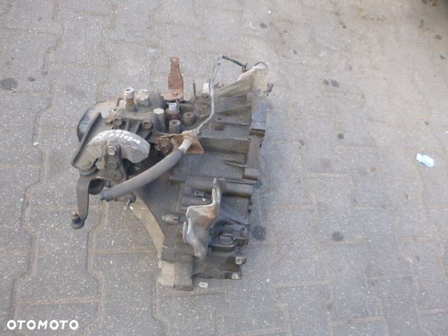 MANUALNA SKRZYNIA BIEGÓW TOYOTA COROLLA E12 1.4 16V - 5