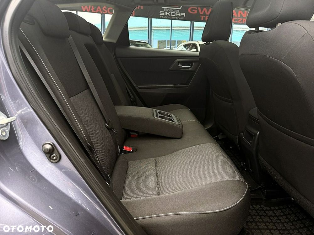Toyota Auris - 14