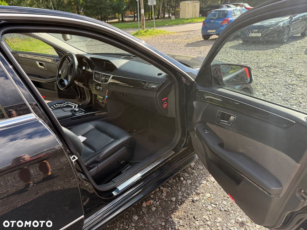 Mercedes-Benz Klasa E 220 BlueTEC 7G-TRONIC Avantgarde - 23