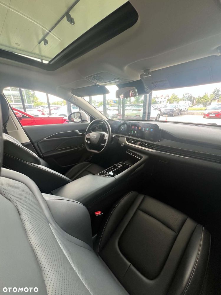 Bestune B70 2.0T Elegance - 11