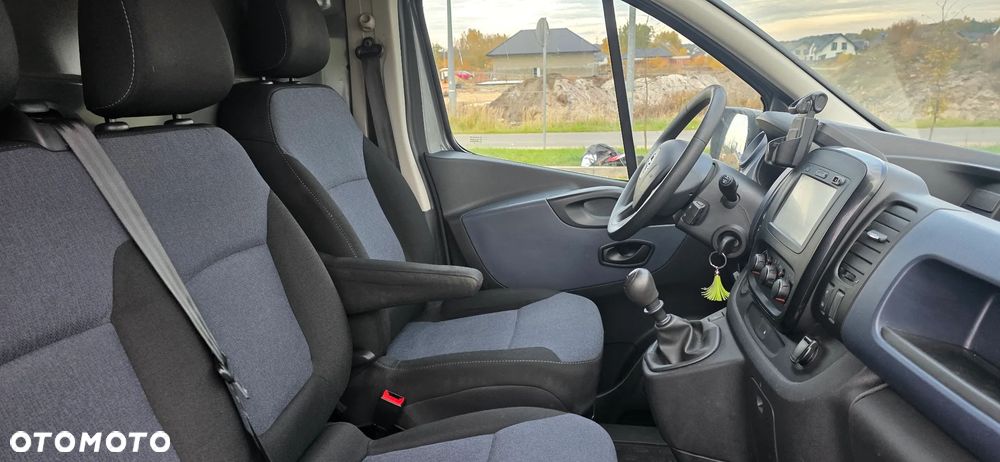 Opel Vivaro - 27