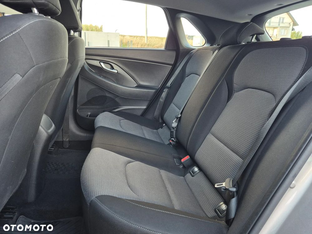 Hyundai i30 1.4 Premiere Comfort - 10