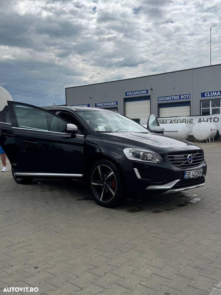 Volvo XC 60 D5 AWD Aut. RDesign - 4